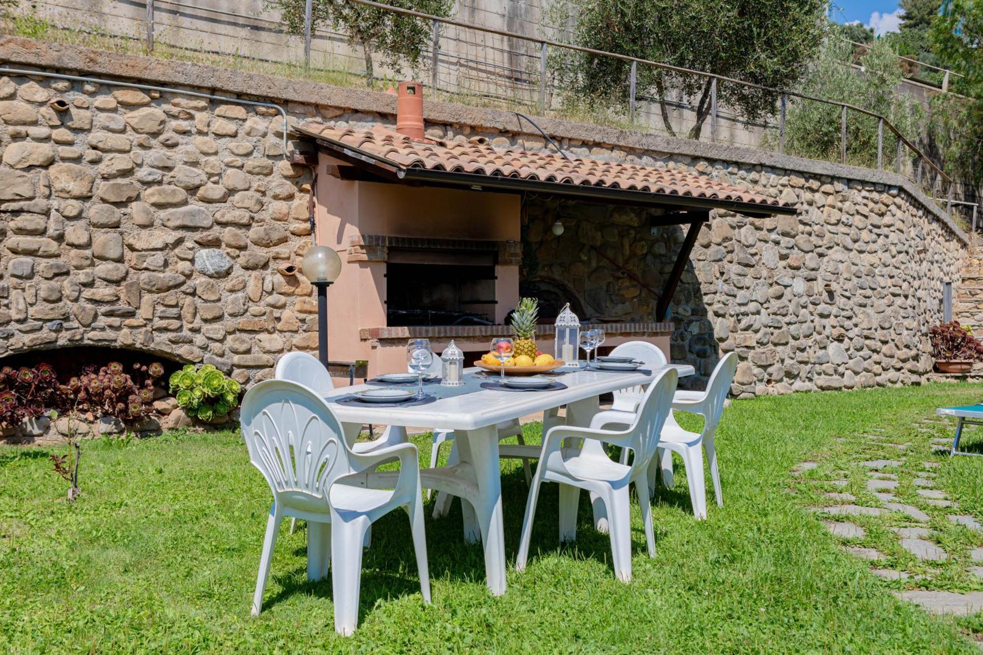 H11 Oasi Serena Parcheggio-Giardino Taggia Exteriér fotografie